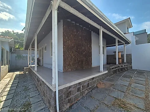 Casa com 2 quartos em Fazenda Santo Antônio, São José