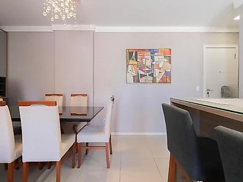 Apartamento em Kobrasol, São José