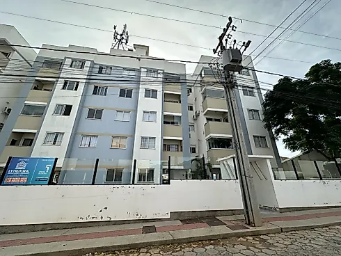 Apartamento em Serraria, São José