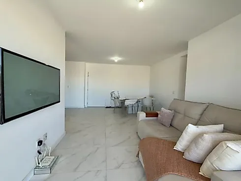 Apartamento em Kobrasol, São José