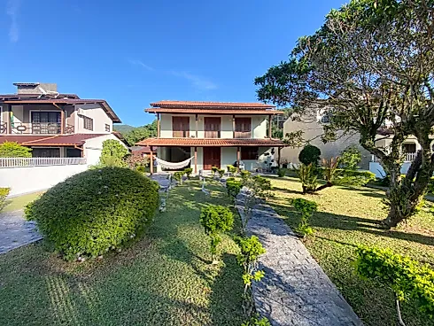 Casa em São Miguel (guaporanga), Biguaçu
