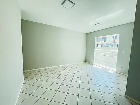 Apartamento em Serraria, São José