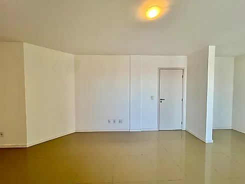 Apartamento em Bela Vista, São José