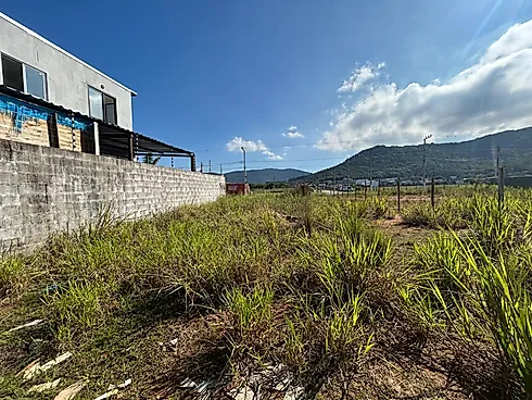 Terreno em Forquilhas, São José