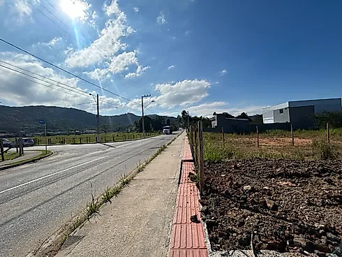 Terreno em Forquilhas, São José