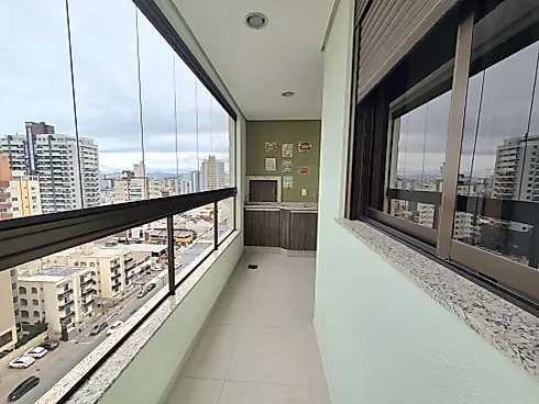 Apartamento em Kobrasol, São José