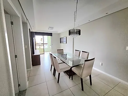 Apartamento em Kobrasol, São José