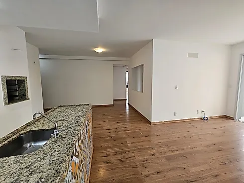Apartamento em Barreiros, São José