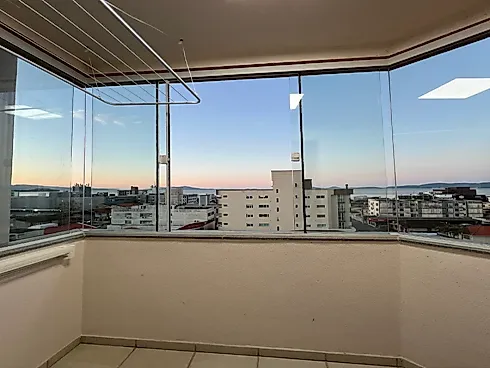 Apartamento em Barreiros, São José