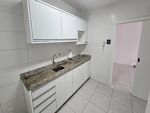 Apartamento em Capoeiras, Florianópolis