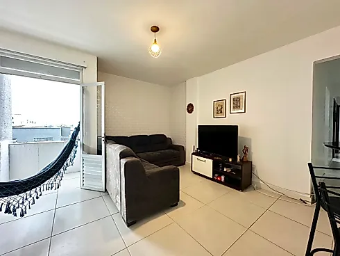 Apartamento com 2 quartos em Kobrasol, São José