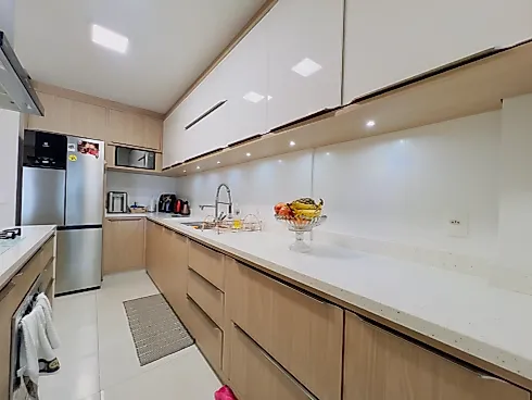 Thumbnail 10