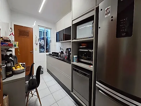 Apartamento 3 Quartos com 1 Suíte e 126m² - Kobrasol