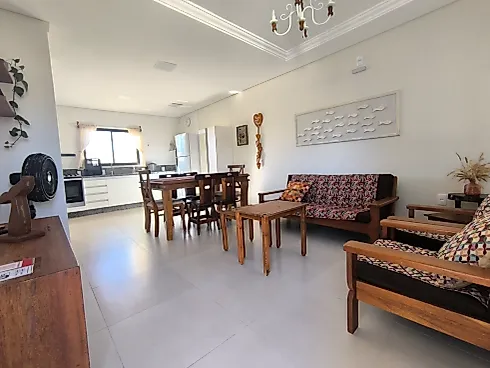 Sobrado em Balneário Ponta do Papagaio, Palhoça