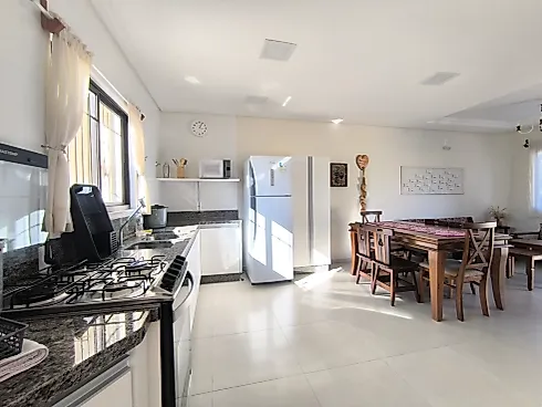 Sobrado em Balneário Ponta do Papagaio, Palhoça
