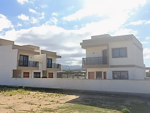 Sobrado em Balneário Ponta do Papagaio, Palhoça