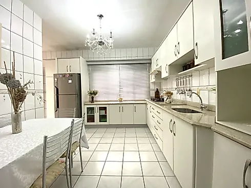 Casa 3 Quartos com 1 Suíte e 178m² - Lisboa / São José - Casa em Forquilhas, São José - Foto 4