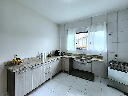 Casa com 02 Dormitórios sendo 01 Suíte no Bairro São Sebastião em Palhoça. - Casa em São Sebastião, Palhoça - Foto 4