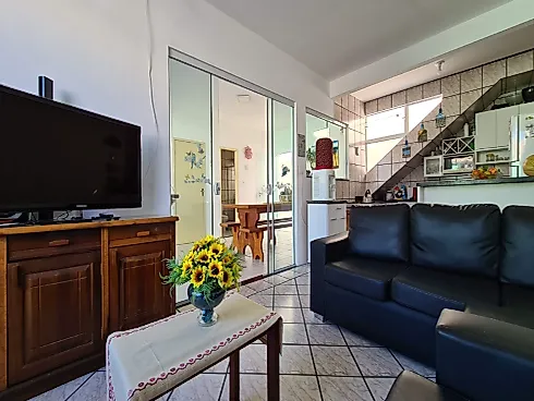 Casa 5 Quartos com 1 Suíte e 170m² - Universitário - Casa em Universitário, Biguaçu - Foto 4