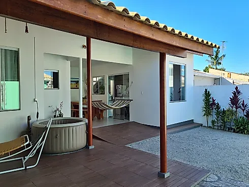 Casa 5 Quartos com 1 Suíte e 170m² - Universitário - Casa em Universitário, Biguaçu - Foto 1