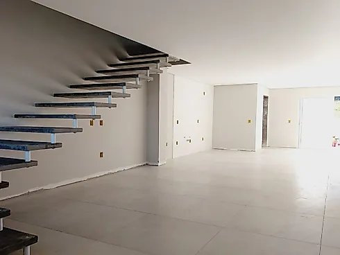 Sobrados em São José, com Área Útil de 80,01 m² Cada Sobrado, Ambos com Área de Lazer Privativa. - Sobrado em Serraria, São José - Foto 3