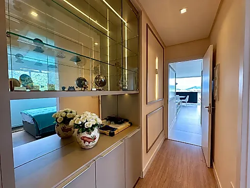 Apartamento Único por Andar, 4 Dormitórios sendo 2 Suítes - Pedra Branca - Foto 11