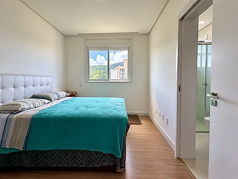 Apartamento Único por Andar, 4 Dormitórios sendo 2 Suítes - Pedra Branca - Foto 12