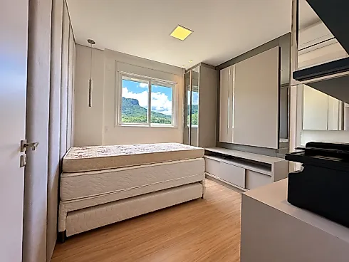Apartamento Único por Andar, 4 Dormitórios sendo 2 Suítes - Pedra Branca - Foto 16