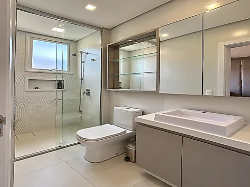 Apartamento Único por Andar, 4 Dormitórios sendo 2 Suítes - Pedra Branca - Foto 18