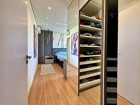 Apartamento Único por Andar, 4 Dormitórios sendo 2 Suítes - Pedra Branca - Foto 19
