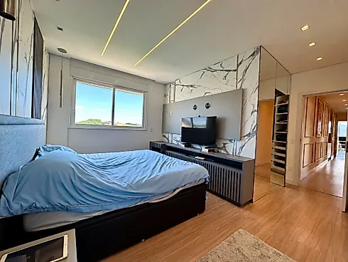 Apartamento Único por Andar, 4 Dormitórios sendo 2 Suítes - Pedra Branca - Foto 21