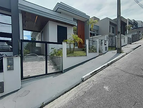 Casa com 03 Dormitórios sendo 01 Suíte no Bairro Potecas em São José. - Casa em Potecas, São José - Foto 4