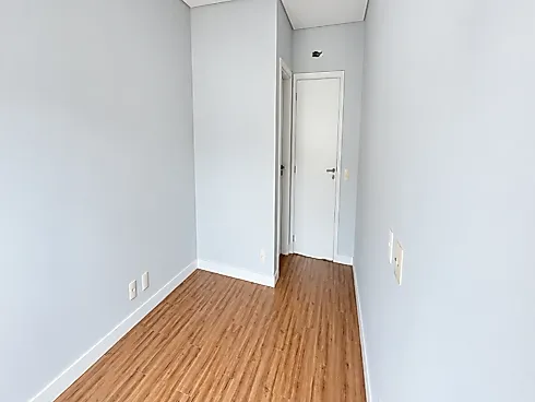 Apartamento com 2 Suítes, Vista Livre e 2 Vagas - Centro - Foto 9