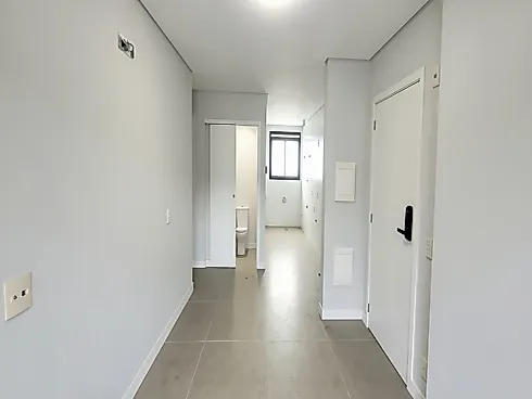 Apartamento com 2 Suítes, Vista Livre e 2 Vagas - Centro - Foto 2