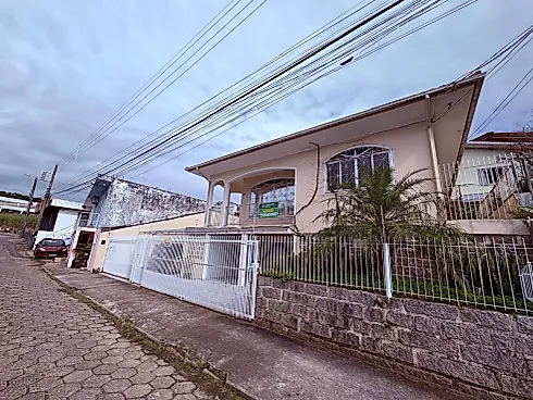 Casa 6 Quartos com 3 Suítes e 398m² - Capoeiras - Casa em Capoeiras, Florianópolis - Foto 2