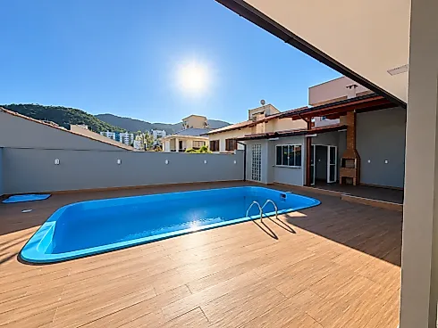 Casa 3 Quartos com 3 Suítes e 180m² - Pedra Branca - Foto 1