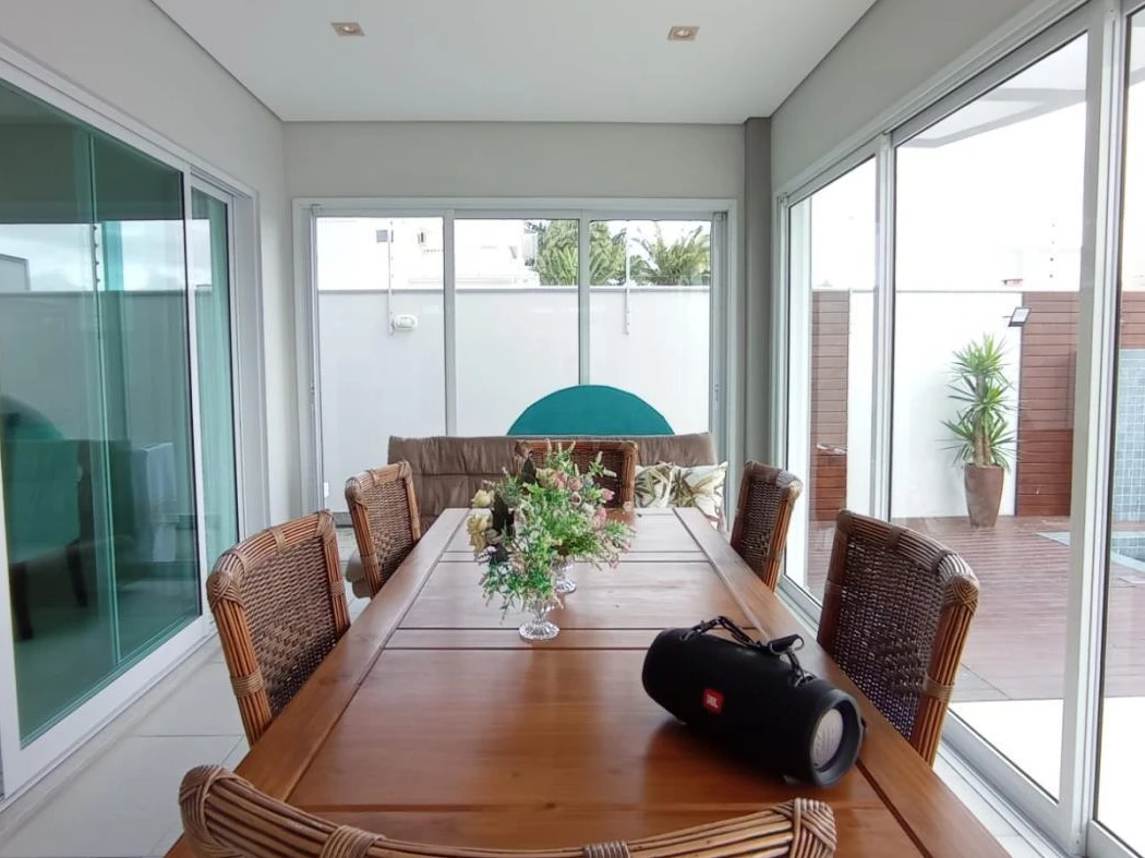 Casa em Pedra Branca, Palhoça. 4 quartos, 300m². Imagem 3 de 13