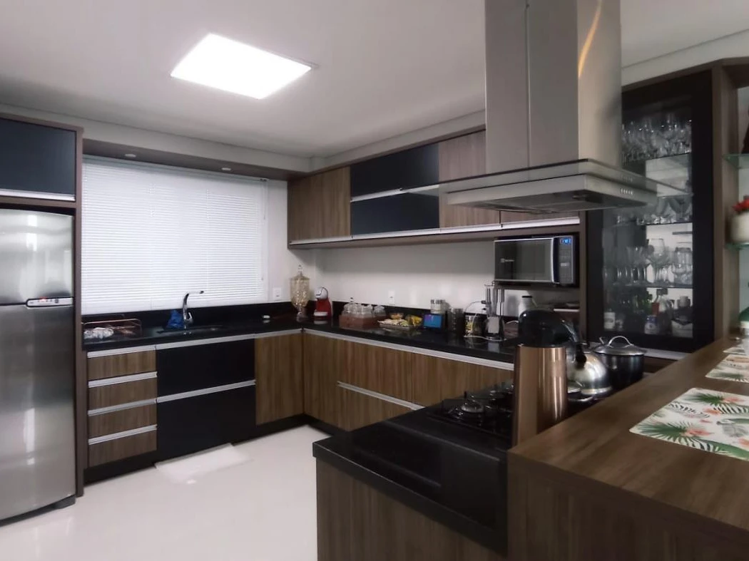 Casa em Pedra Branca, Palhoça. 4 quartos, 300m². Imagem 7 de 13