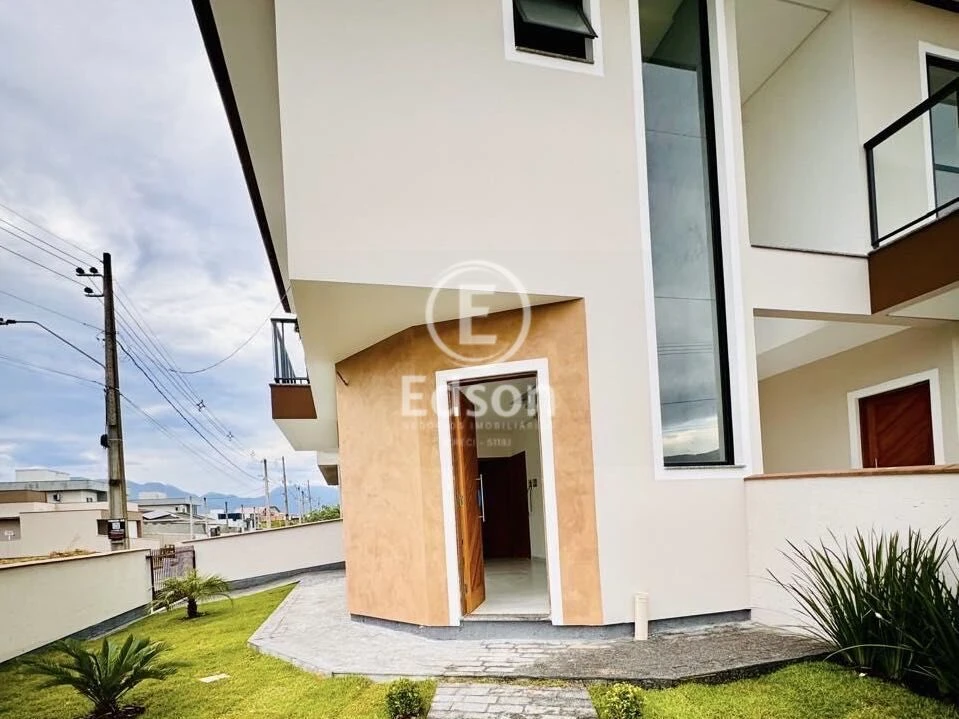 Sobrado Geminado em Bela Vista, Palhoça. 2 quartos, 84m². Imagem 4 de 11