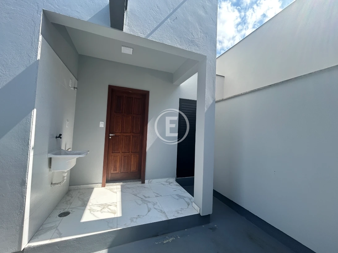 Casa em Parque Vale Verde, Palhoça. 3 quartos, 81m². Imagem 3 de 10