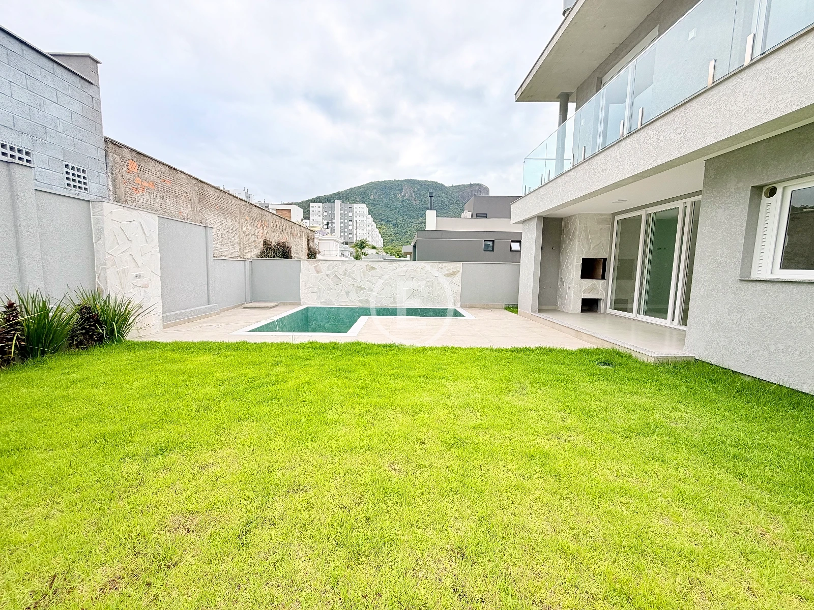 Casa em Pedra Branca, Palhoça. 3 quartos, 339m². Imagem 16 de 20