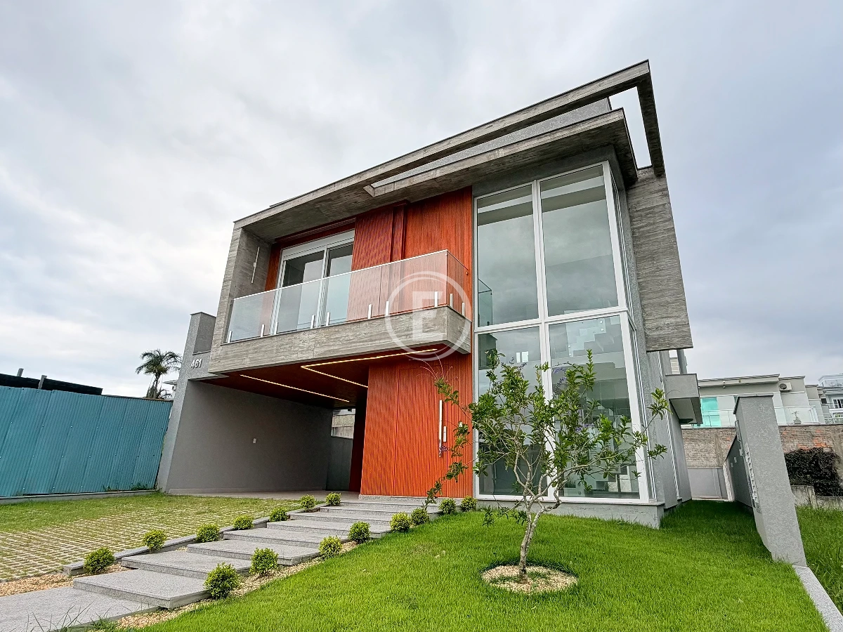 Casa em Pedra Branca, Palhoça. 3 quartos, 339m². Imagem 2 de 20