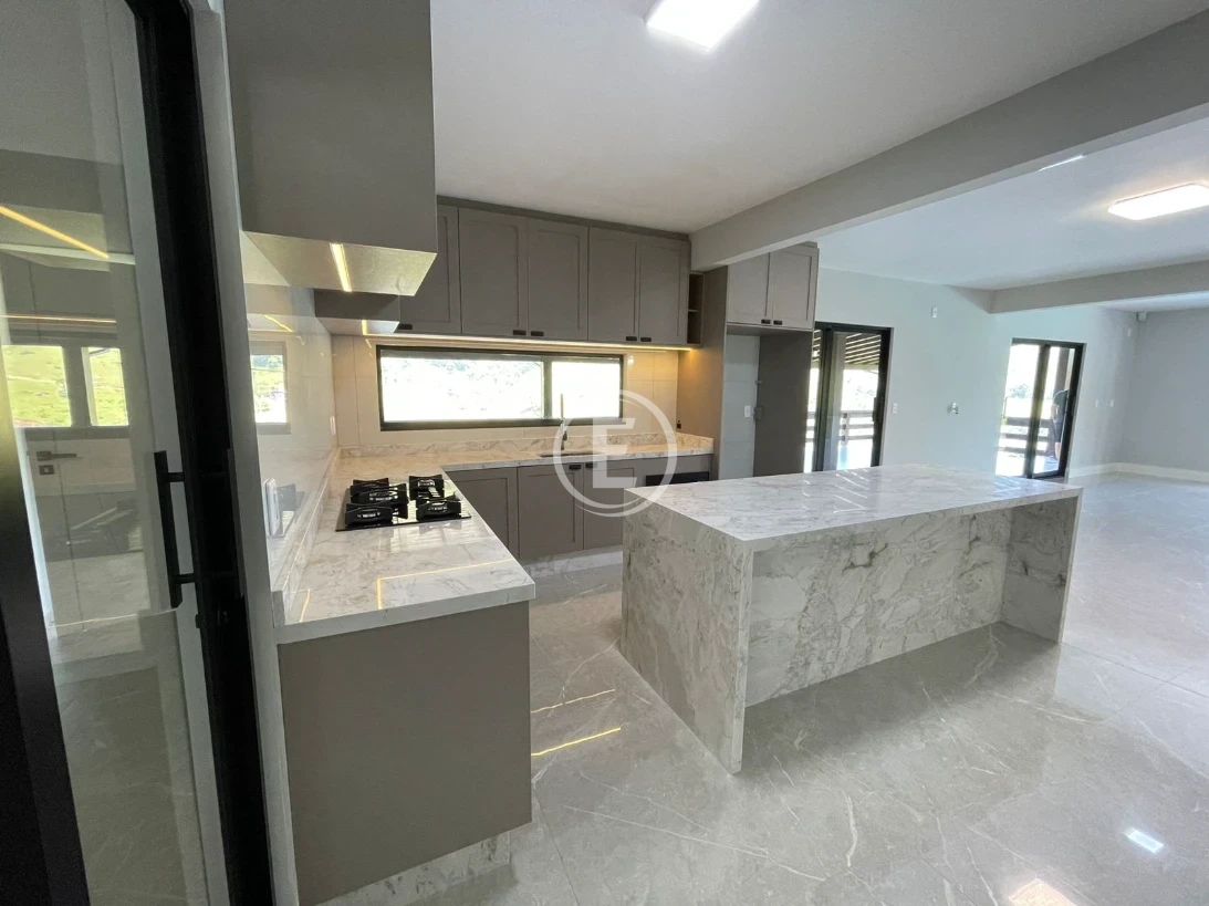 Casa em Pagará 3, Santo Amaro da Imperatriz. 2 quartos, 330m². Imagem 8 de 32