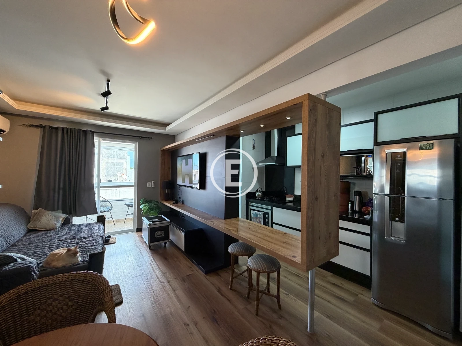 Apartamento em Pagani, Palhoça. 2 quartos, 76m². Imagem 2 de 15