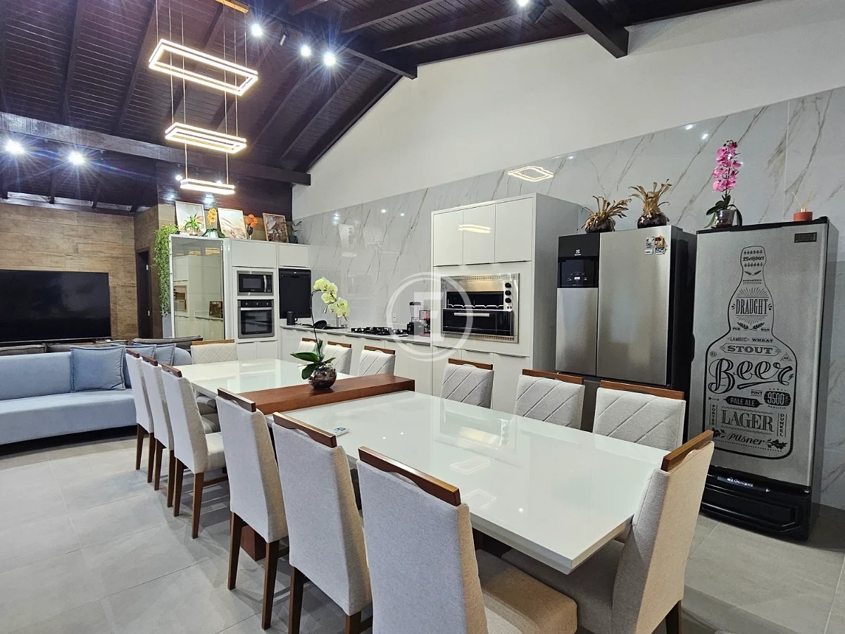 Casa em Rio Grande, Palhoça. 3 quartos, 220m². Imagem 8 de 30