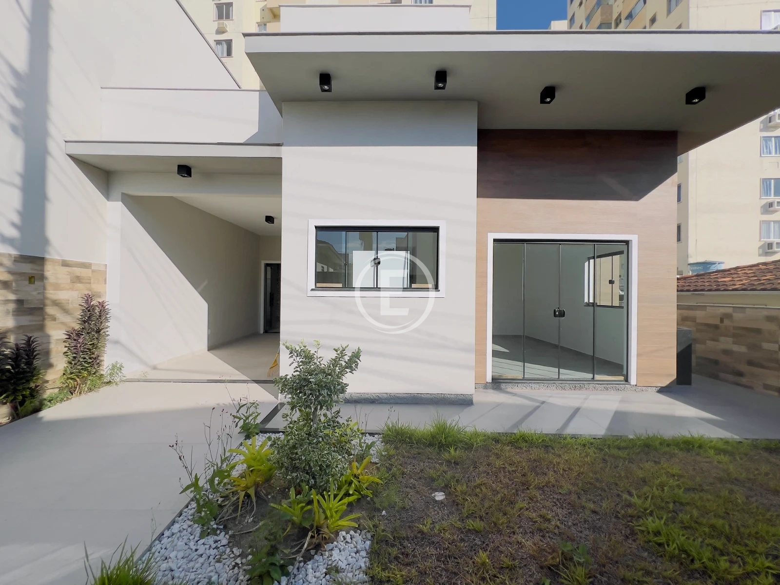 Casa em Areias, São José. 3 quartos, 100m². Imagem 1 de 24