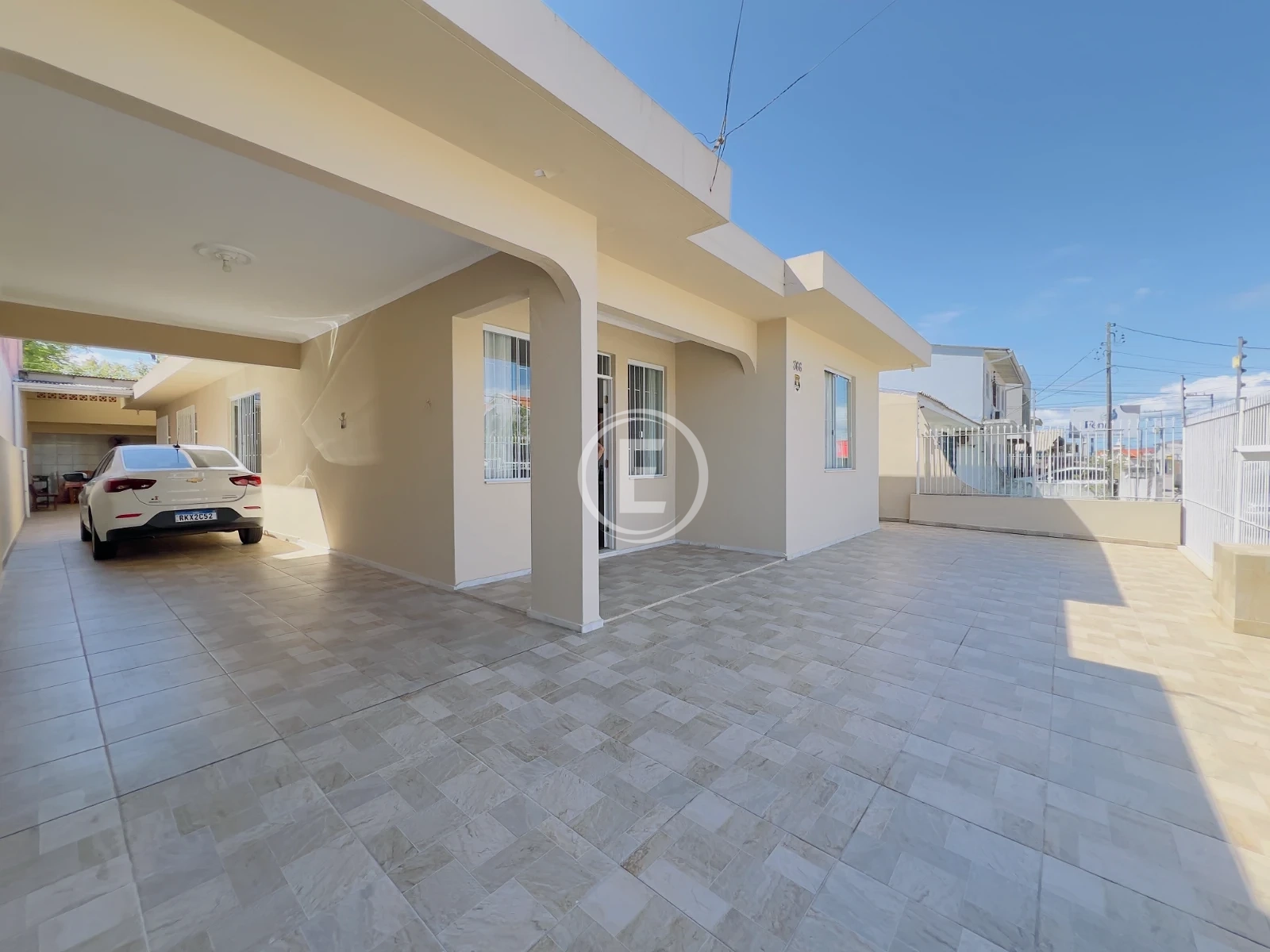 Casa em Ipiranga, São José. 4 quartos, 244m². Imagem 1 de 31