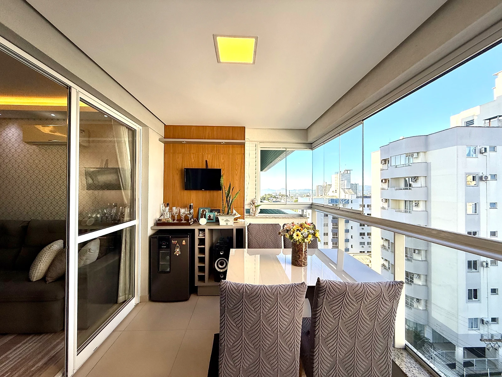 Apartamento em Barreiros, São José. 3 quartos, 97m². Imagem 8 de 17
