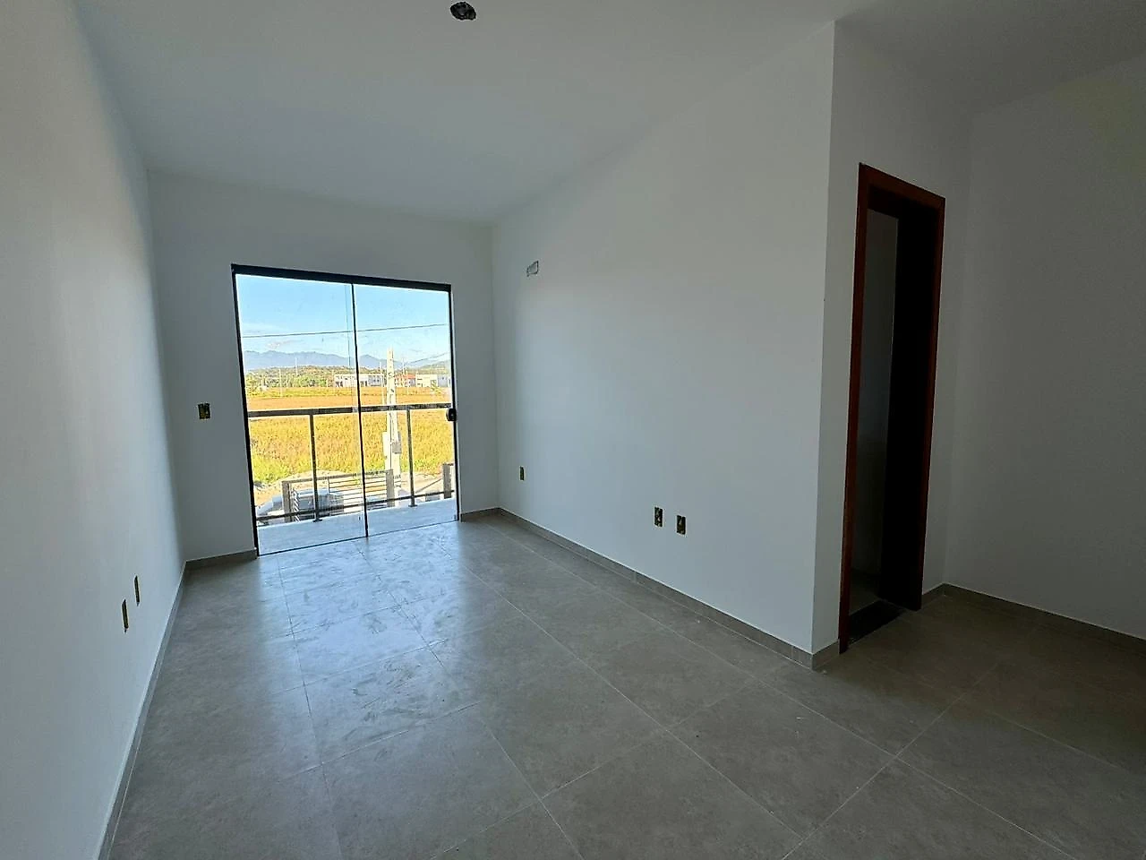 Sobrado Geminado em Sertão do Maruim, São José. 2 quartos, 94m². Imagem 4 de 7