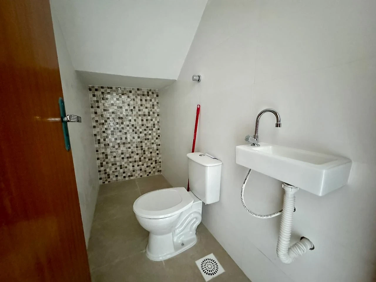 Sobrado Geminado em Sertão do Maruim, São José. 2 quartos, 94m². Imagem 7 de 7